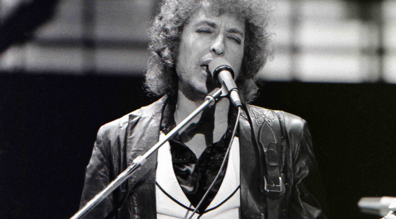 The Essential Guide to Bob Dylan