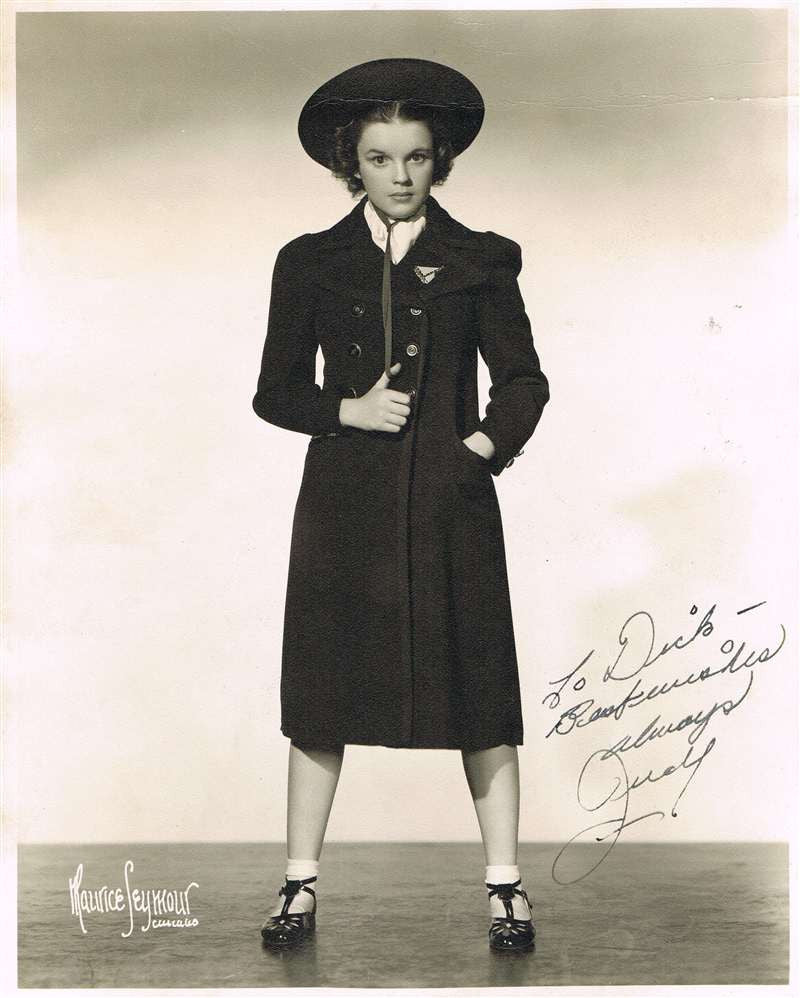 Judy Garland Autograph on Photograph
