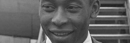 Pele autographs football 