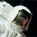 'World's Largest Astronaut Autograph and Memorabilia Show' heads for Florida