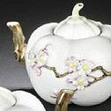 Definitely someone's cup of tea... Qianlong teapots brew $2.19m World Record price