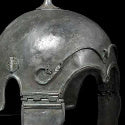 Mysterious ancient helmet battles to €77,000