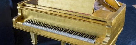 Elvis' gold piano to make $700,000?
