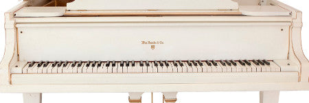 Elvis' white Knabe piano to exceed $600,000 at Heritage?