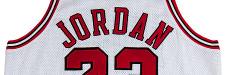 Michael Jordan's Bulls jersey sets new auction record
