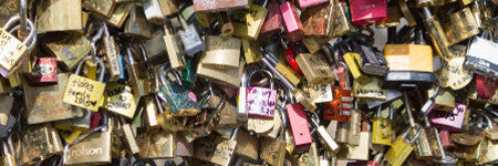 Paris love lock sale raises $274,000 for refugees