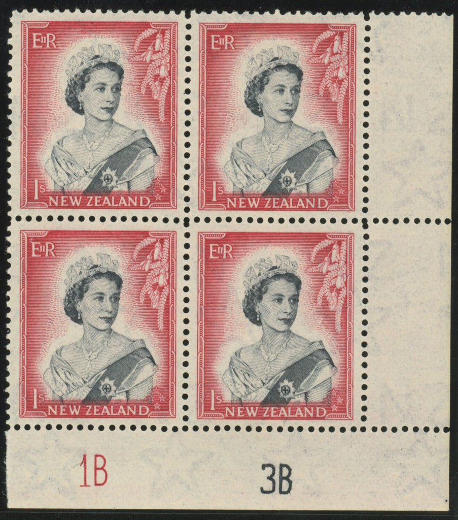 NEW ZEALAND 1953-59 1s black and carmine-red vignette die II lower right comer block of 4, SG732b
