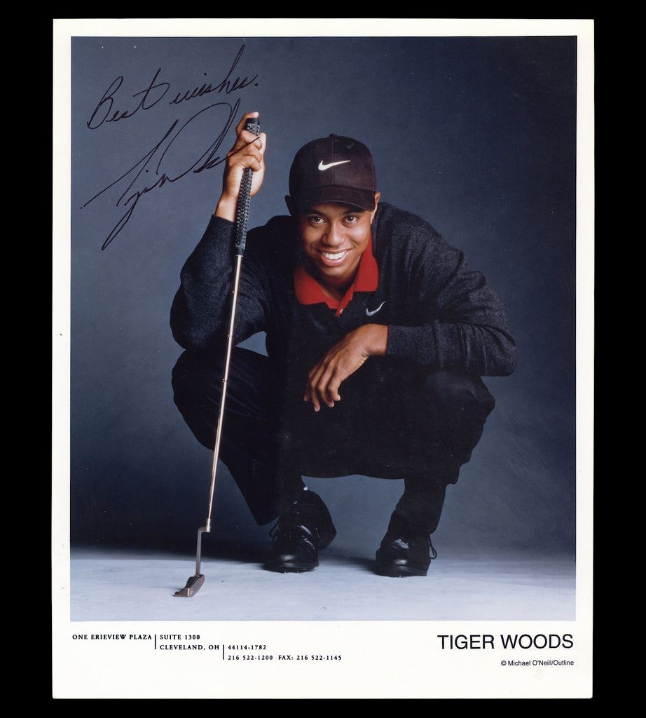 Tiger Woods signed photograph