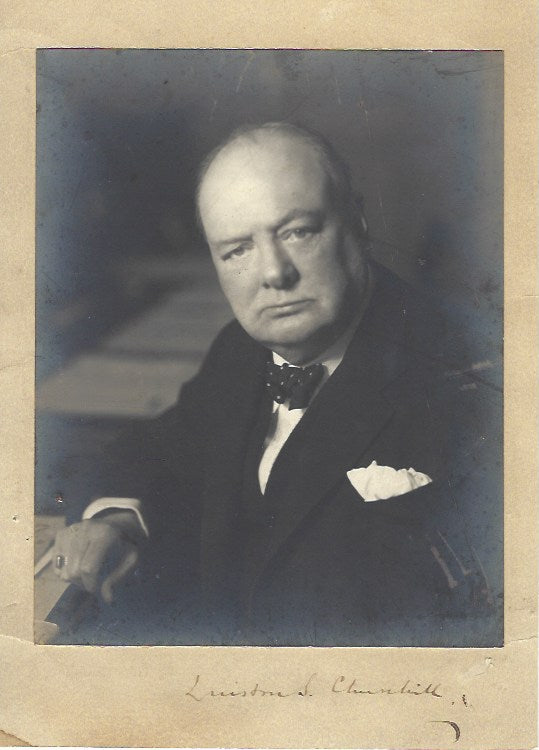 Winston Churchill WWII signed photograph